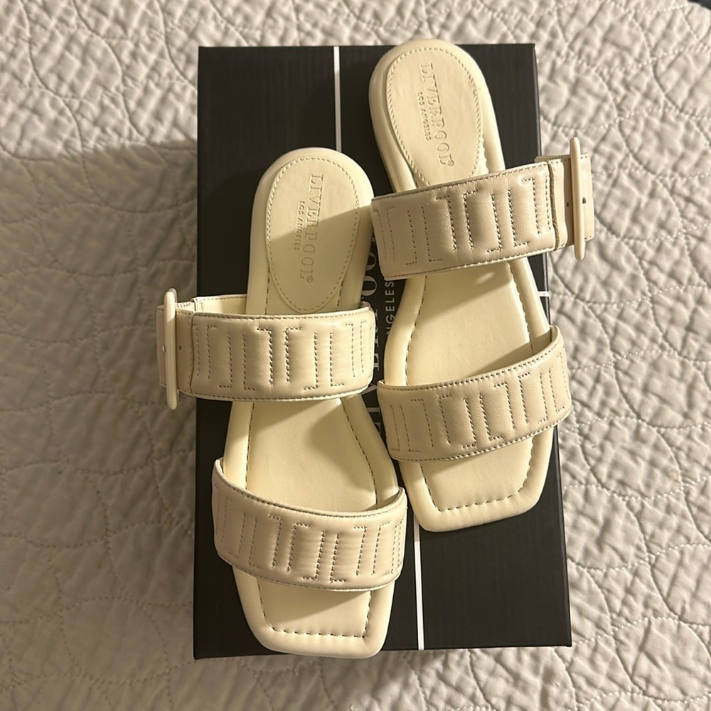 Liverpool Cream Size 6.5 NWT